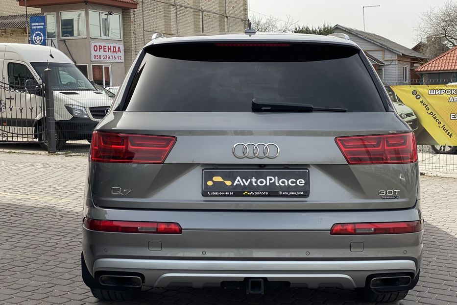 Продам Audi Q7 2015 года в Луцке