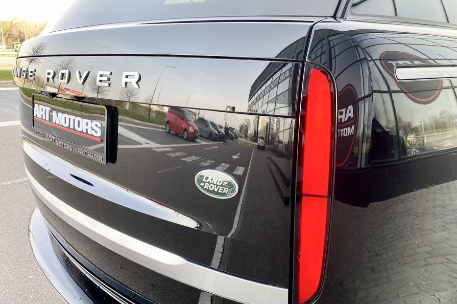 Продам Land Rover Range Rover First Edition Long 2023 года в Киеве