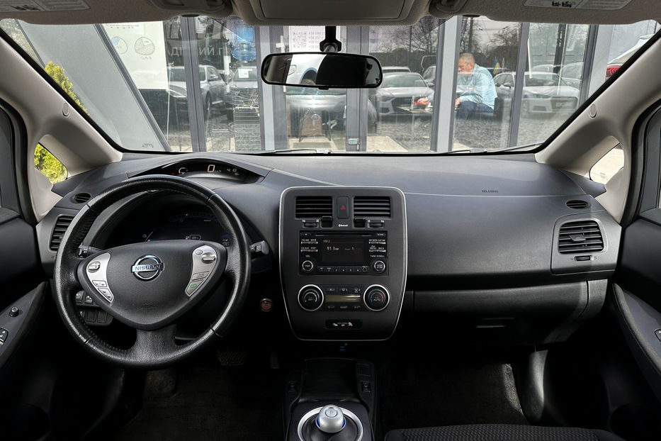 Продам Nissan Leaf 24 kwt 2015 года в Черновцах