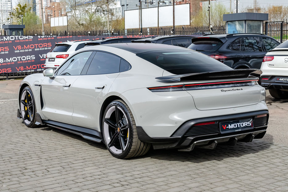 Продам Porsche Taycan Turbo S 2021 года в Киеве