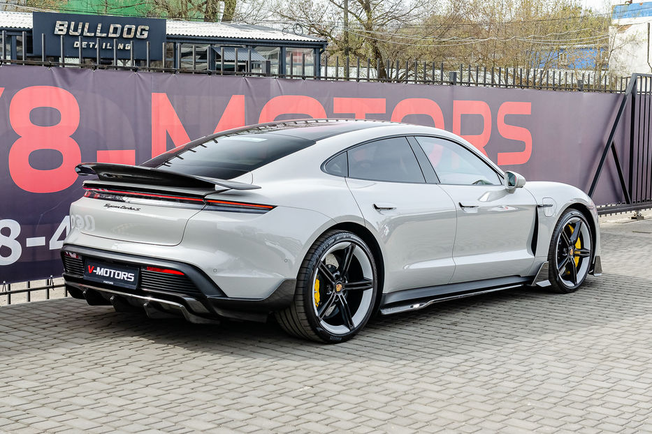 Продам Porsche Taycan Turbo S 2021 года в Киеве