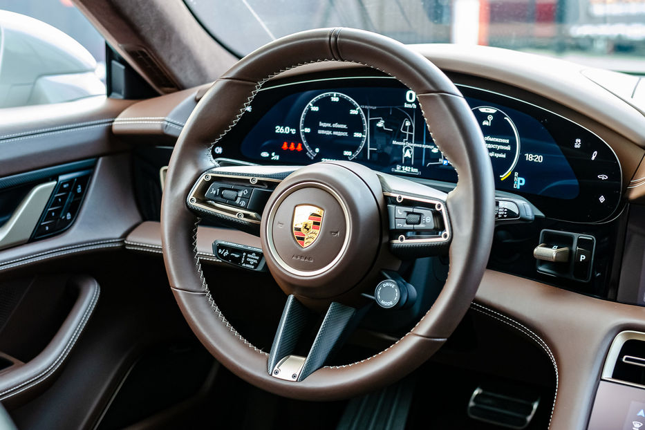 Продам Porsche Taycan Turbo S 2021 года в Киеве