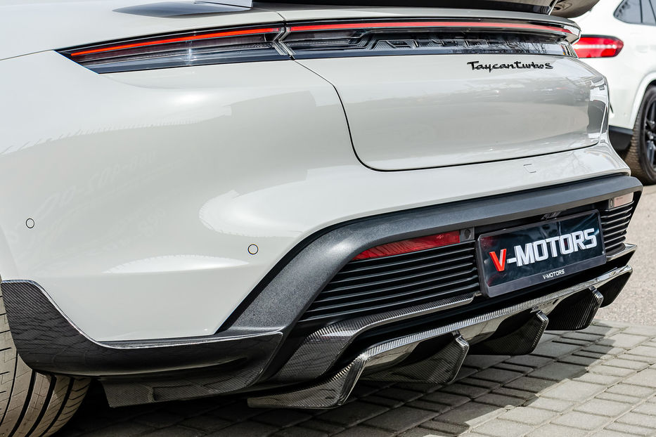 Продам Porsche Taycan Turbo S 2021 года в Киеве