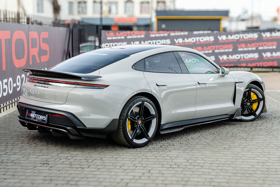 Продам Porsche Taycan Turbo S 2021 года в Киеве