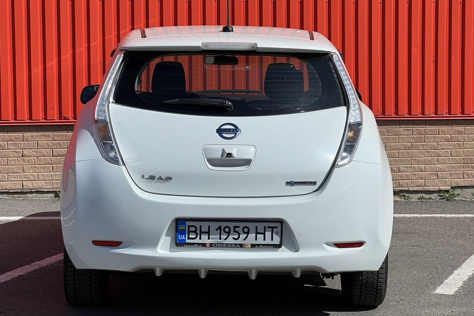 Продам Nissan Leaf 30 kW 2017 года в Одессе