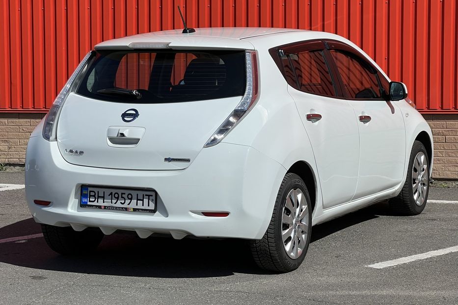 Продам Nissan Leaf 30 kW 2017 года в Одессе