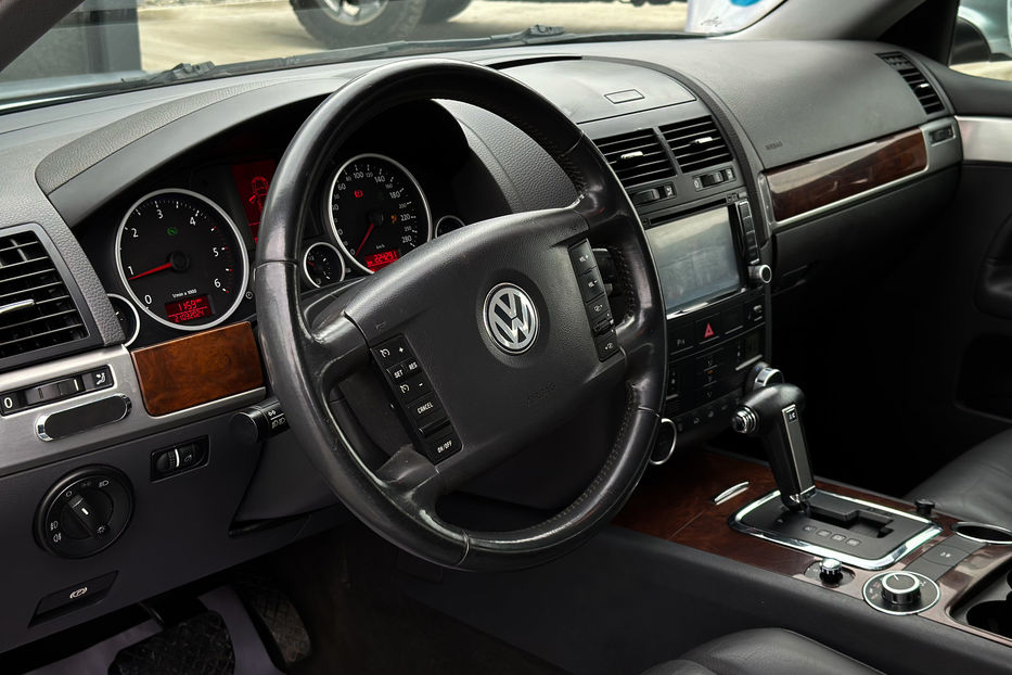 Продам Volkswagen Touareg TDI 2009 года в Черновцах