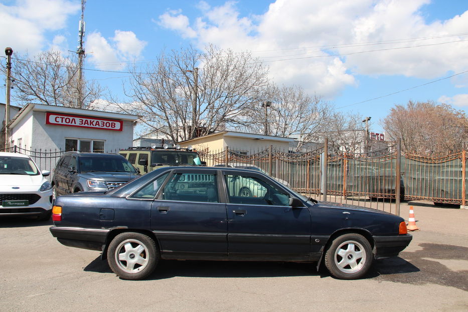 Продам Audi 100 1990 года в Одессе