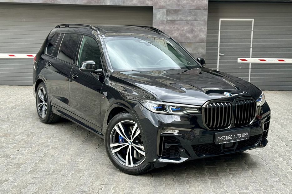 Продам BMW X7 M50D  2020 года в Киеве