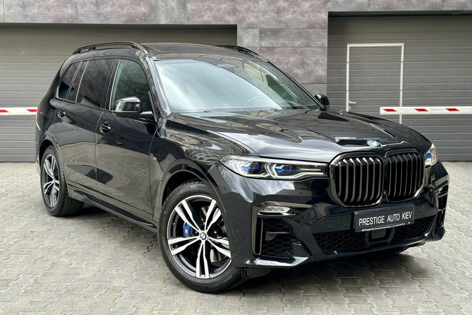 Продам BMW X7 M50D  2020 года в Киеве