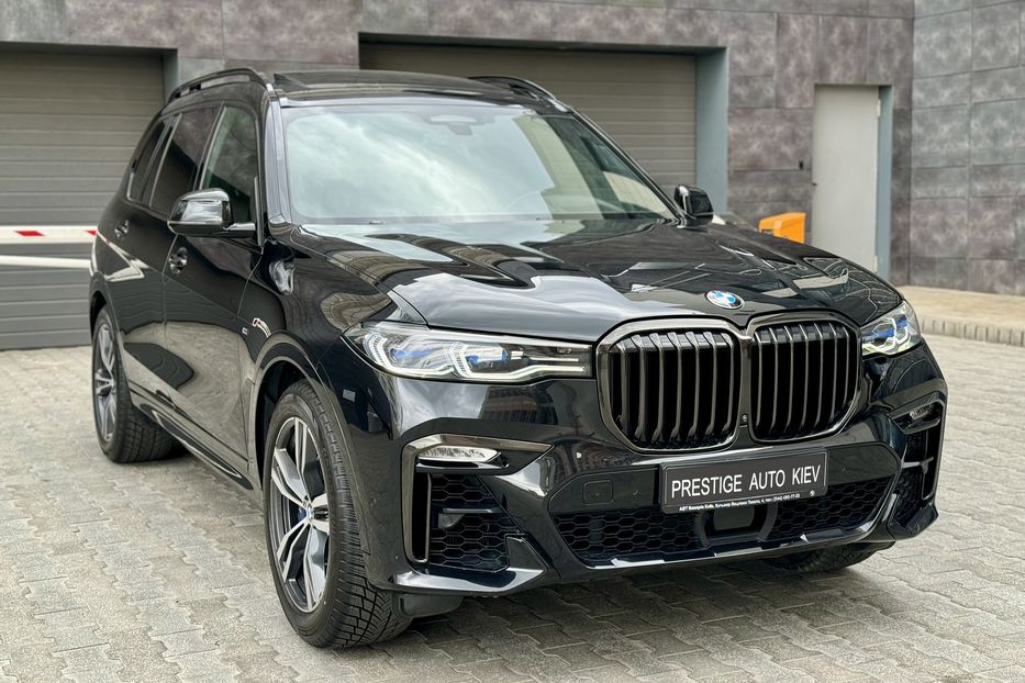 Продам BMW X7 M50D  2020 года в Киеве