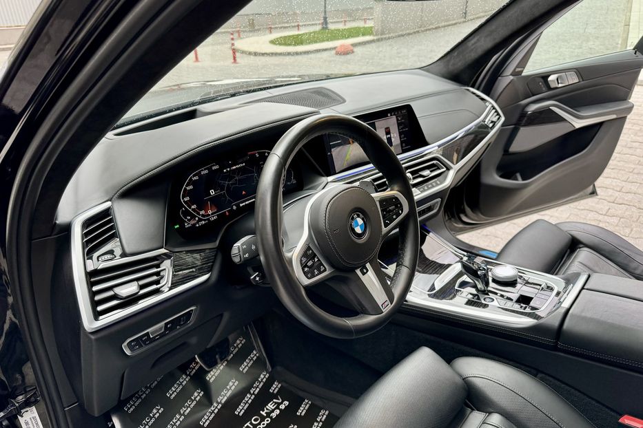 Продам BMW X7 M50D  2020 года в Киеве