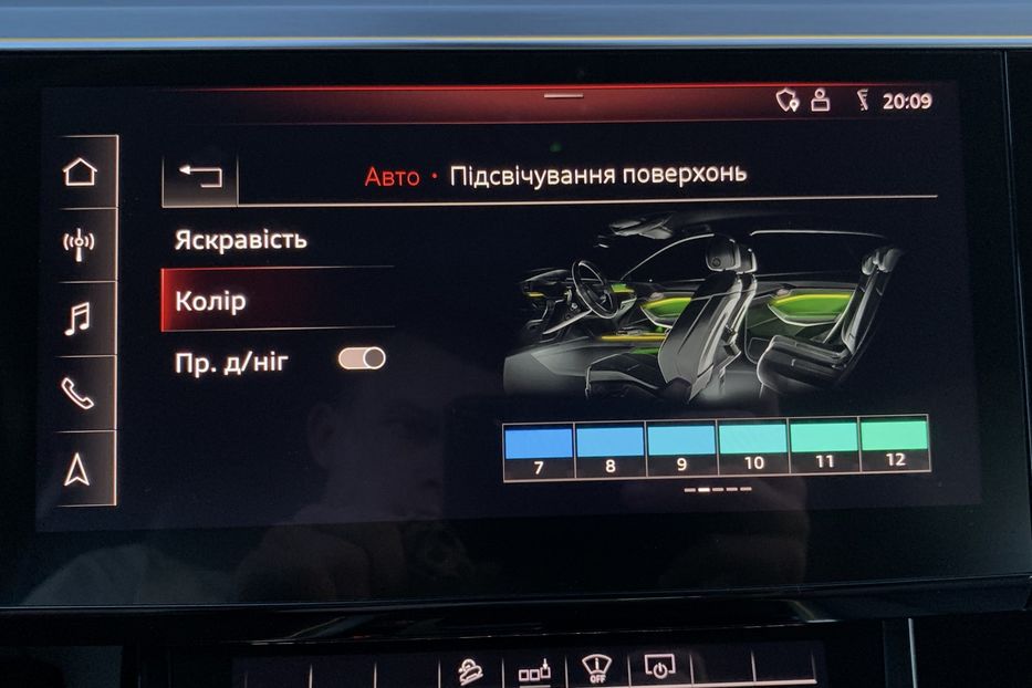 Продам Audi E-Tron 55 Максимальна комплектація 2020 года в Львове