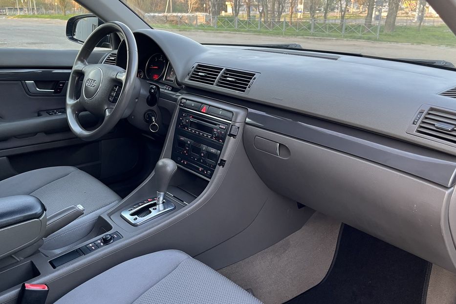 Продам Audi A4 2,5 TDI 2004 года в Николаеве