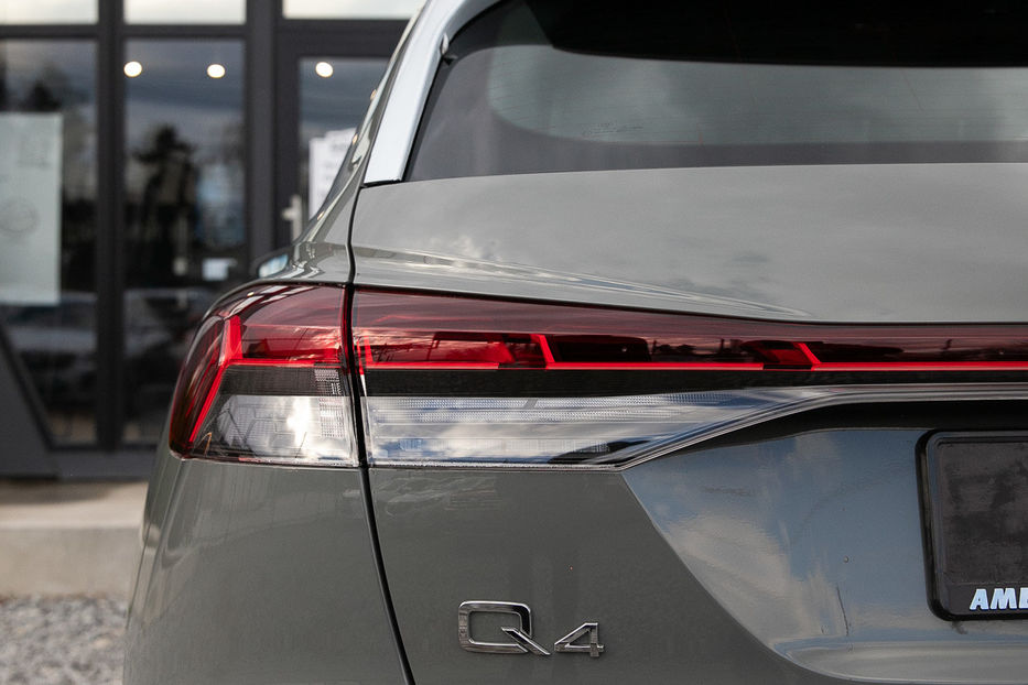 Продам Audi E-Tron Q4 Top 2023 года в Черновцах