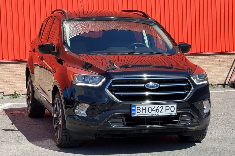 Продам Ford Escape Se 2018 года в Одессе