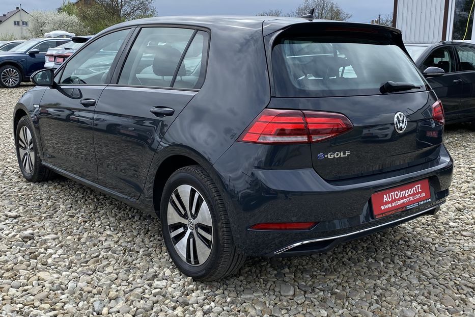 Продам Volkswagen e-Golf 35.8 kWh Тепловий,Круїз,Колеса 2020 года в Львове