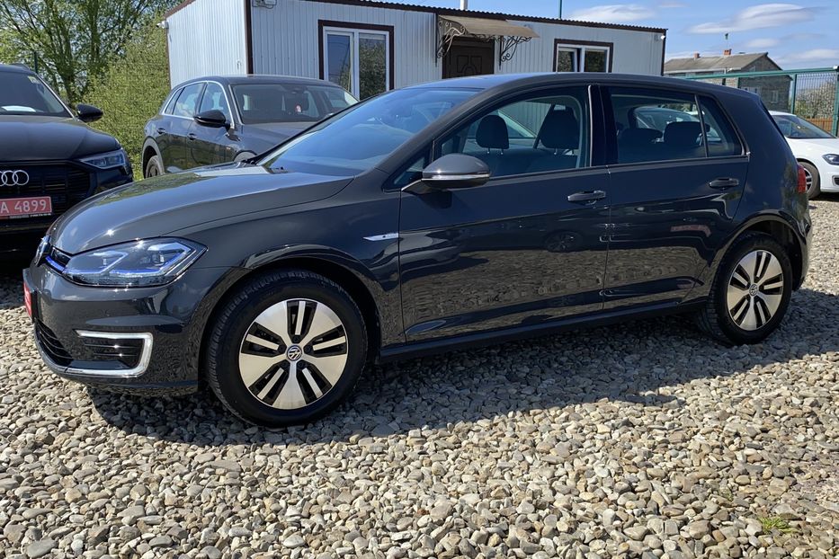 Продам Volkswagen e-Golf 35.8 kWh/136к.с. Круїз,Cockpit 2020 года в Львове