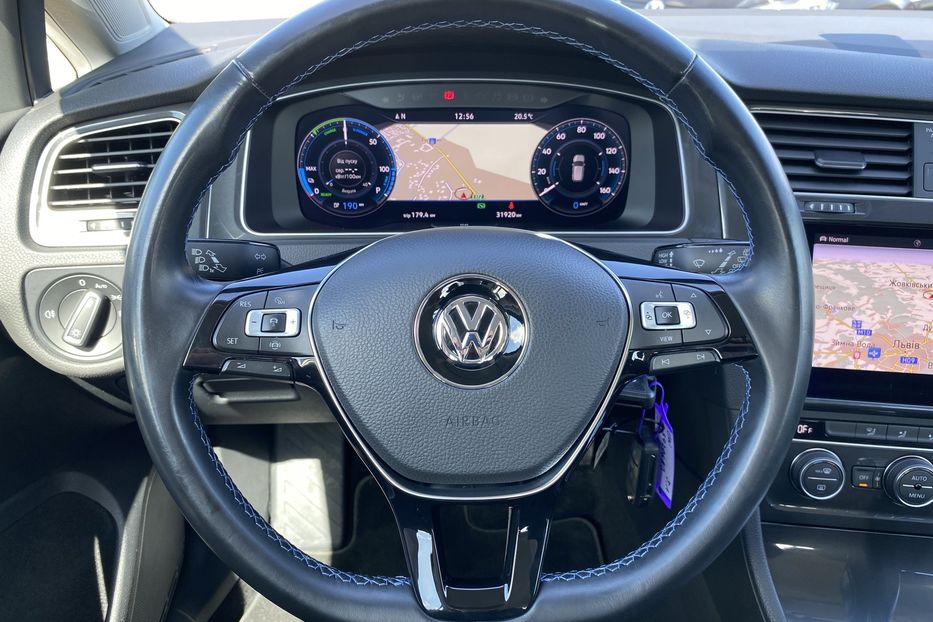 Продам Volkswagen e-Golf 35.8 kWh/136к.с. Круїз,Cockpit 2020 года в Львове