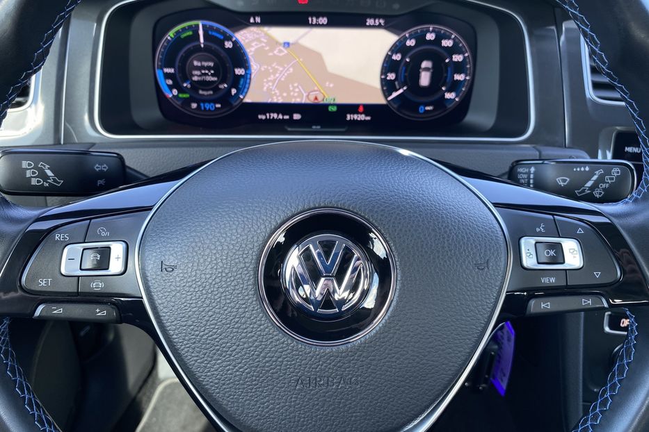 Продам Volkswagen e-Golf 35.8 kWh/136к.с. Круїз,Cockpit 2020 года в Львове