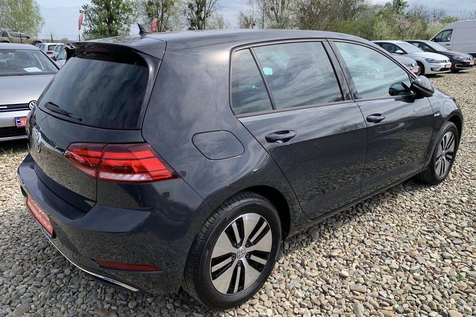 Продам Volkswagen e-Golf Адаптивнийкруїз,Cockpit+Колеса 2020 года в Львове