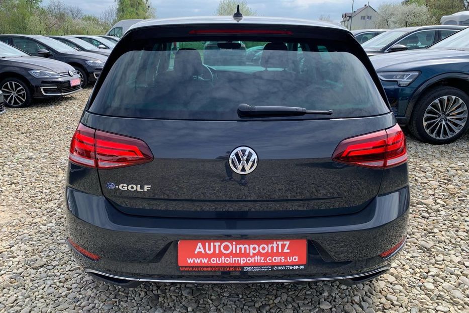 Продам Volkswagen e-Golf Адаптивнийкруїз,Cockpit+Колеса 2020 года в Львове