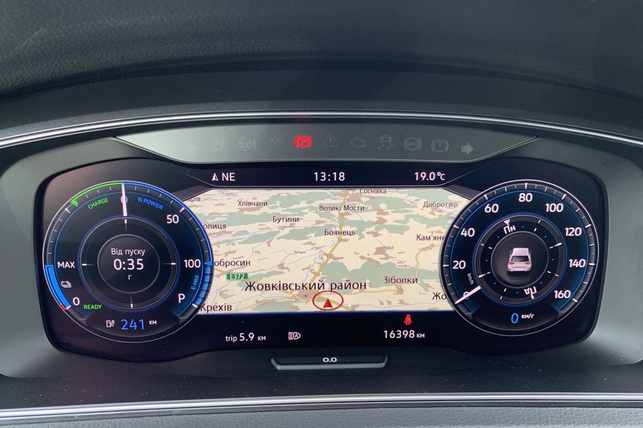 Продам Volkswagen e-Golf Адаптивнийкруїз,Cockpit+Колеса 2020 года в Львове