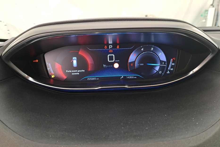 Продам Peugeot 5008 7 місць АВТО В ДОРОЗІ 2019 года в г. Умань, Черкасская область