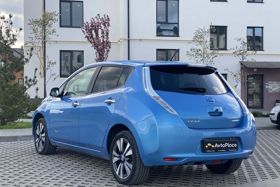 Продам Nissan Leaf 2013 года в Луцке