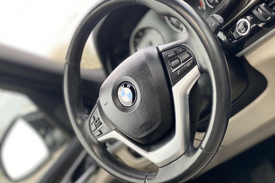 Продам BMW X5 2017 года в Луцке