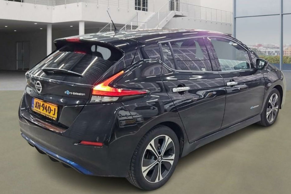 Продам Nissan Leaf 40kWh 2019 года в Киеве