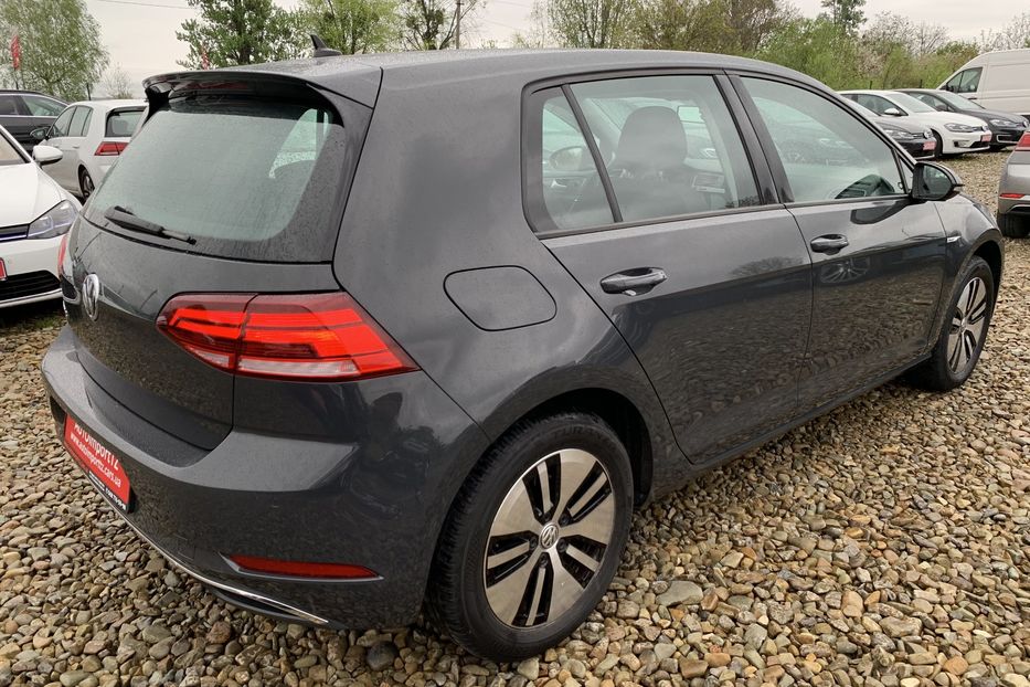 Продам Volkswagen e-Golf 35.8 kWh/136к.с. 2020 года в Львове