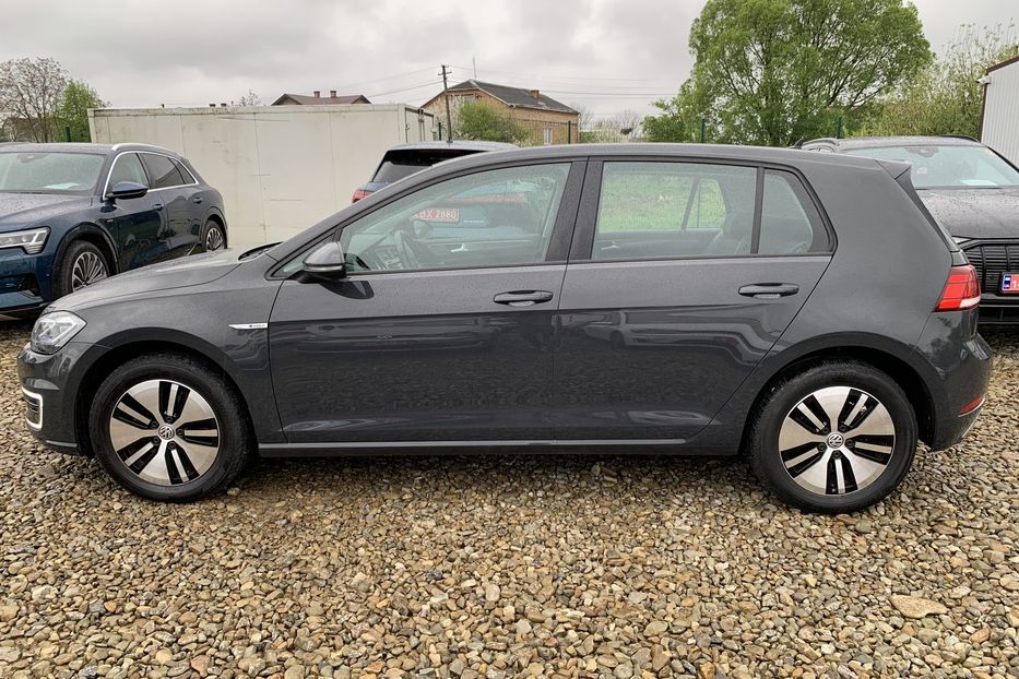 Продам Volkswagen e-Golf 35.8 kWh/136к.с. 2020 года в Львове