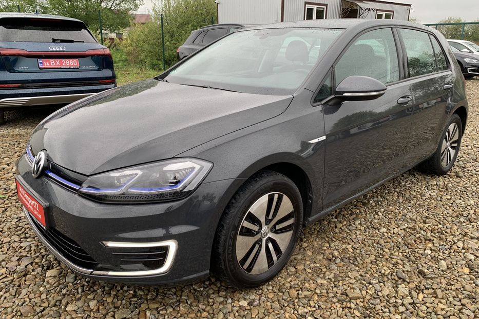 Продам Volkswagen e-Golf 35.8 kWh/136к.с. 2020 года в Львове