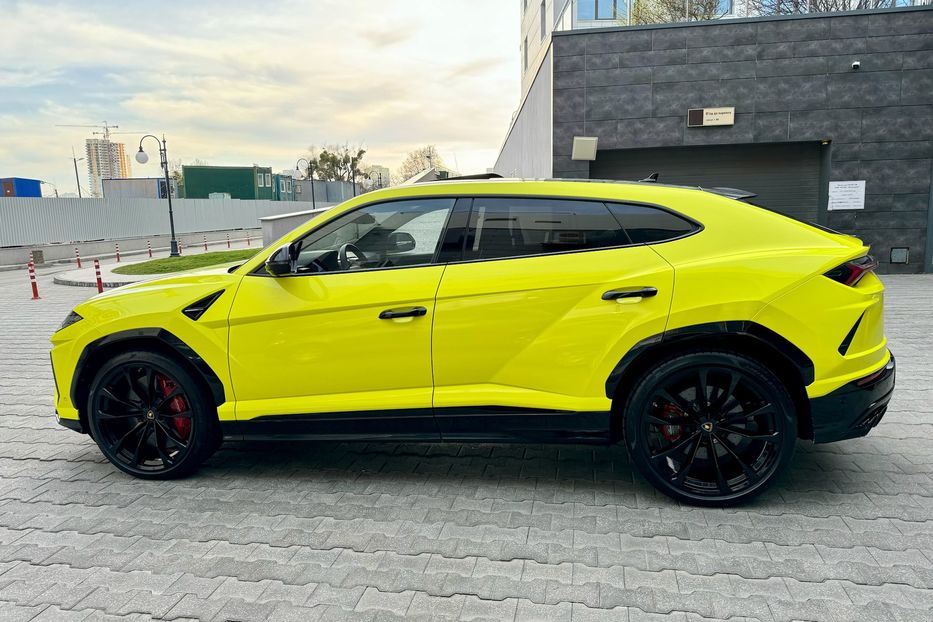 Продам Lamborghini Urus 2020 года в Киеве