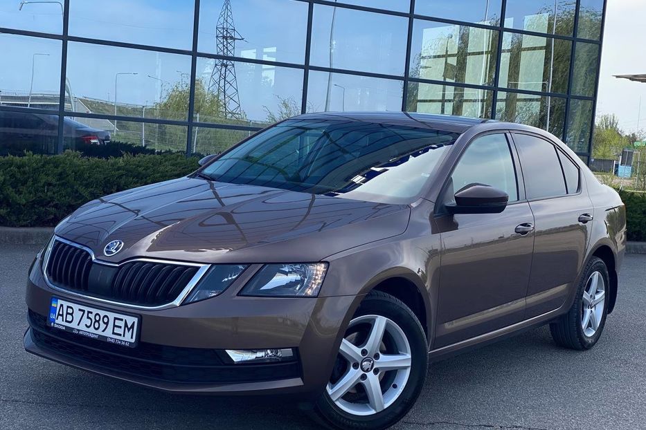 Продам Skoda Octavia A7 Official 2019 года в Днепре