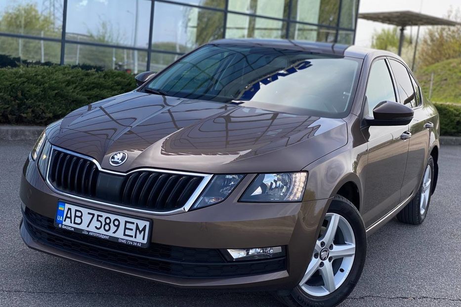 Продам Skoda Octavia A7 Official 2019 года в Днепре