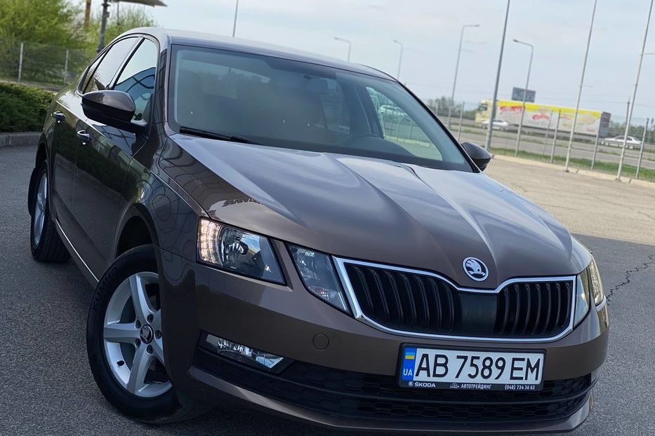 Продам Skoda Octavia A7 Official 2019 года в Днепре