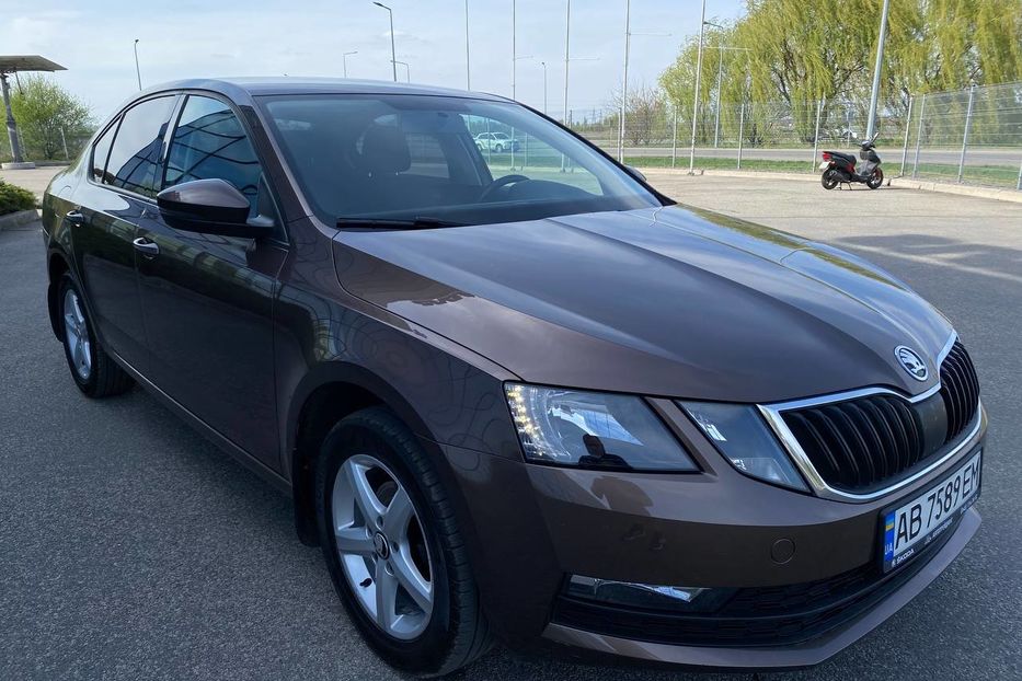 Продам Skoda Octavia A7 Official 2019 года в Днепре