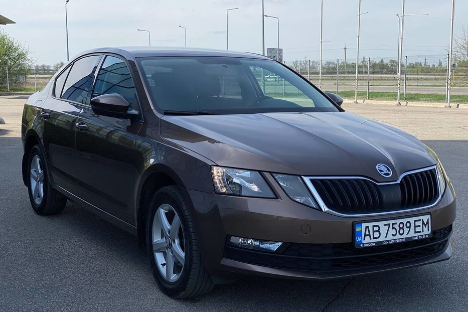 Продам Skoda Octavia A7 Official 2019 года в Днепре