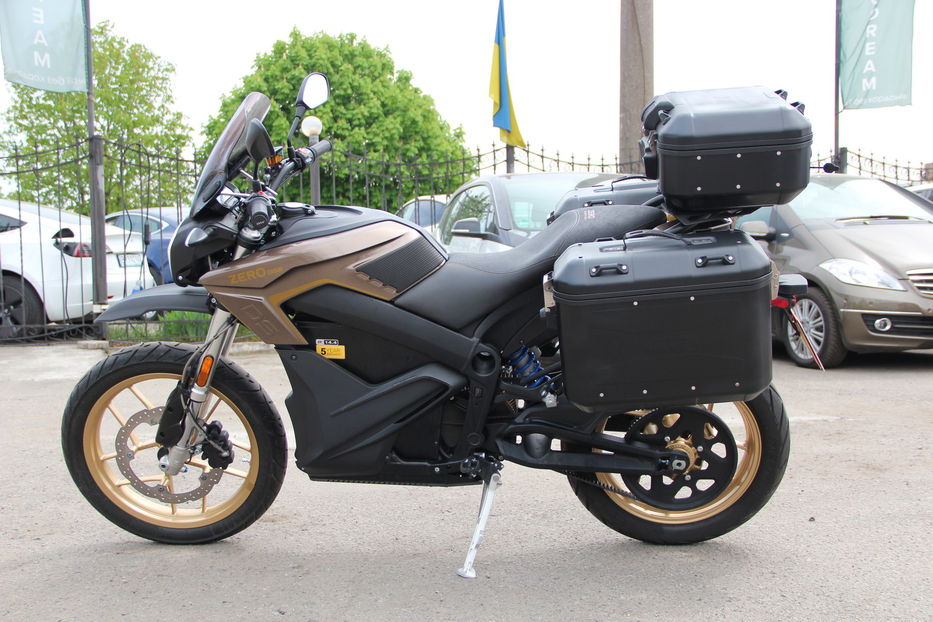 Продам Мотоциклы Все Zero DSR ZF 14.4kWh 2020 года в Одессе