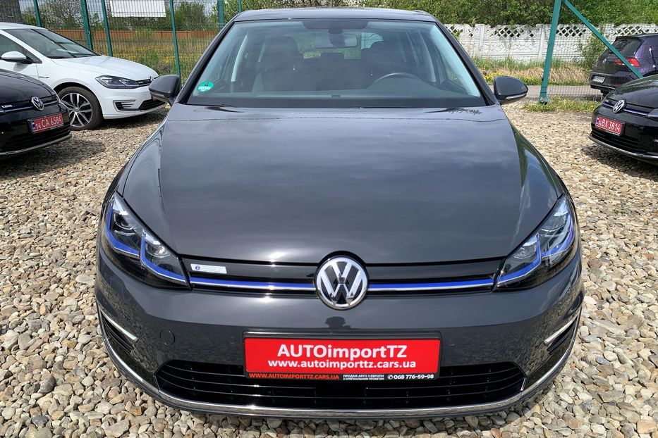 Продам Volkswagen e-Golf Full LED задня оптика 35.8 kWh 2020 года в Львове