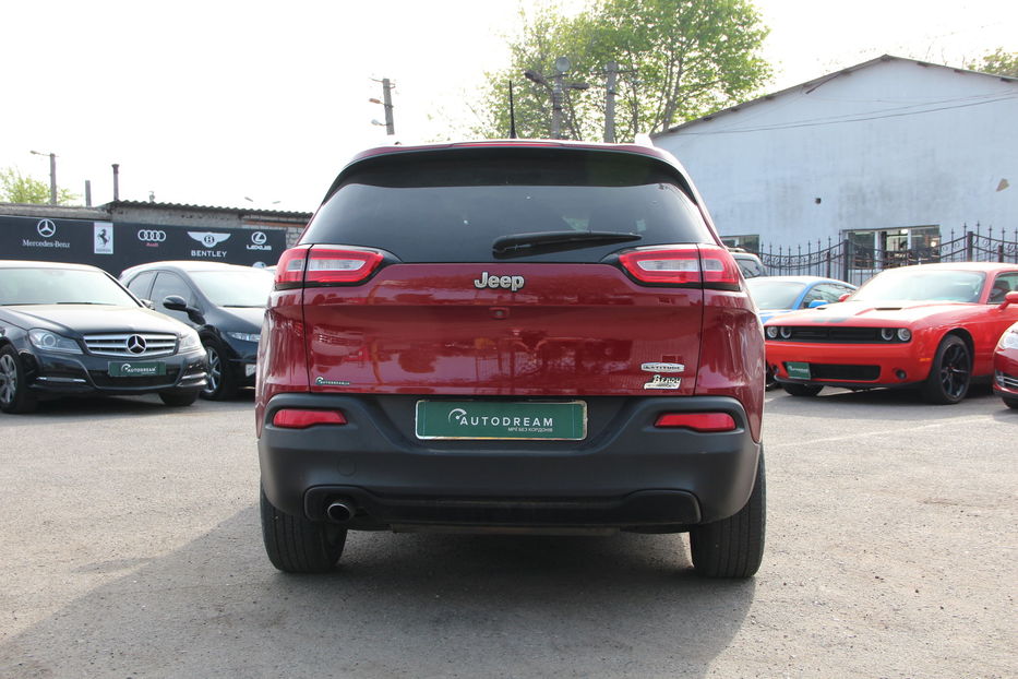 Продам Jeep Cherokee Latitude 2015 года в Одессе