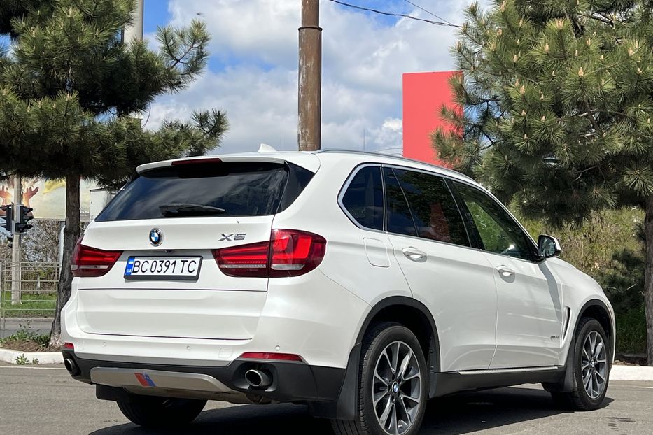 Продам BMW X5 2014 года в Одессе