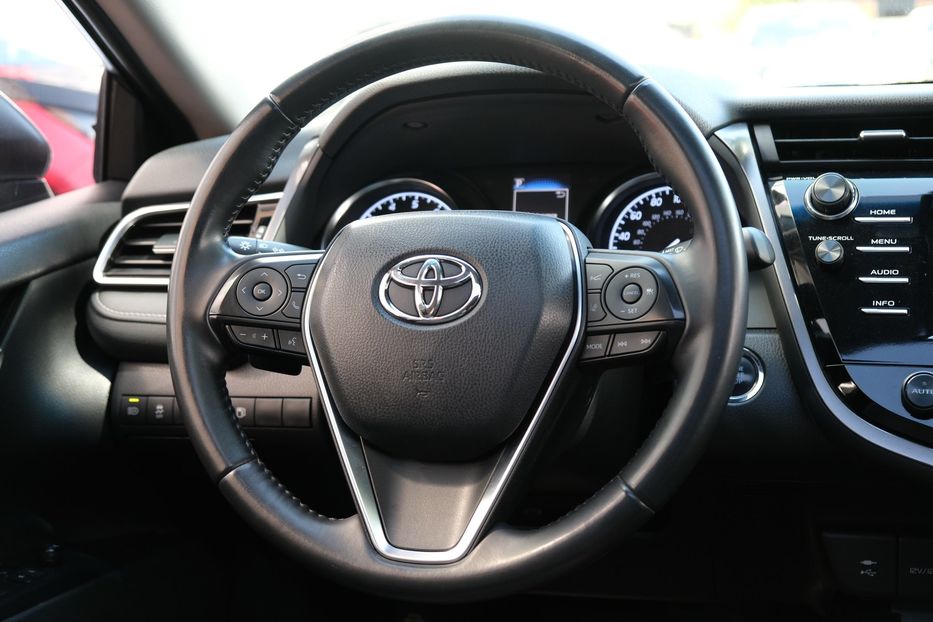 Продам Toyota Camry 2018 года в Одессе