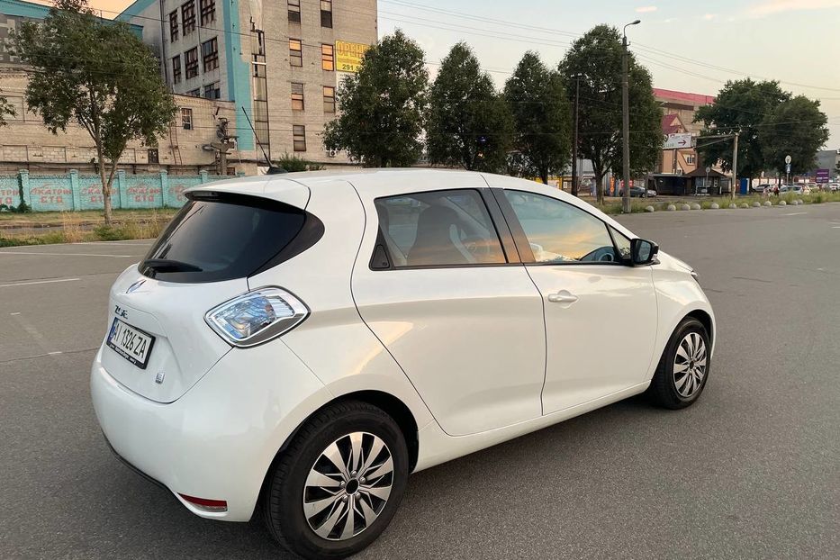 Продам Renault Zoe 24kWh 2015 года в Киеве