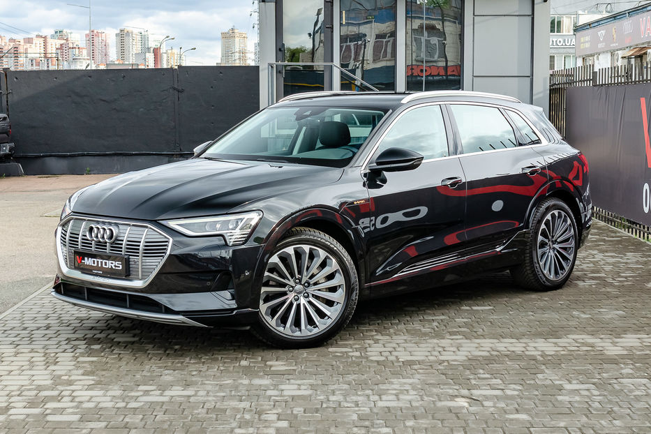 Продам Audi E-Tron 55 QUATTRO 2020 года в Киеве