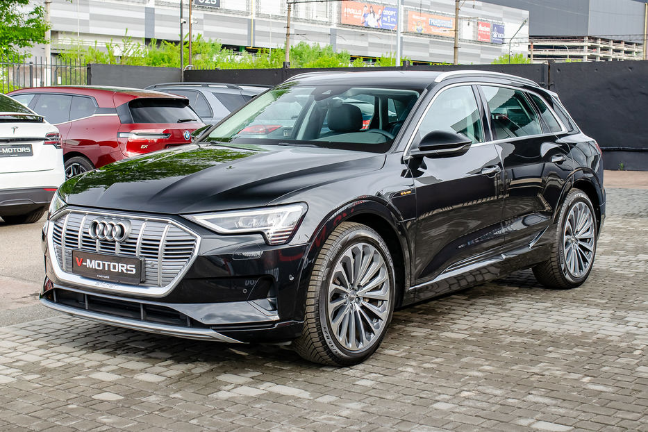 Продам Audi E-Tron 55 QUATTRO 2020 года в Киеве