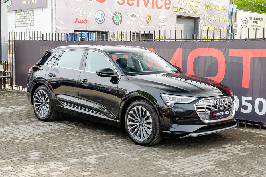 Продам Audi E-Tron 55 QUATTRO 2020 года в Киеве