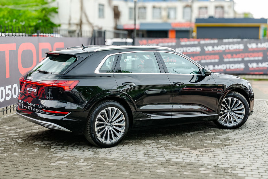 Продам Audi E-Tron 55 QUATTRO 2020 года в Киеве